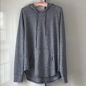 Verve Amí Hooded Top